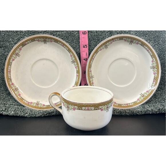 Art Nuevo Tea Cup & 2 Saucers Johnson Bros. England Porcelain - Picture 3 of 12